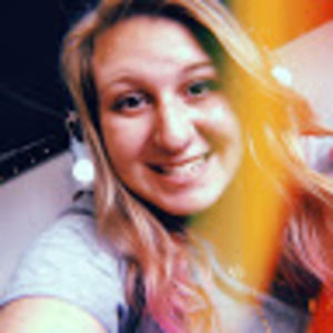 Meet your Posher, Saylor